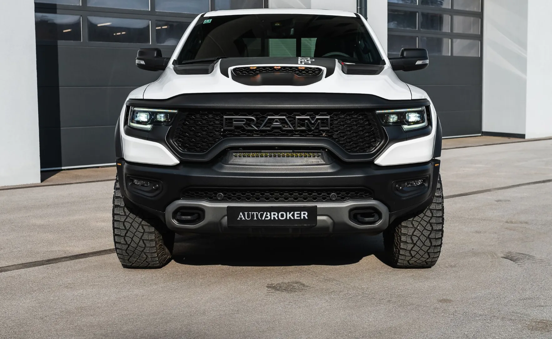 Zunanja slika - Dodge Ram - 1500 TRX 6.2L Hemi V8 TRX Level 2 | Carbon | Pano - 2
