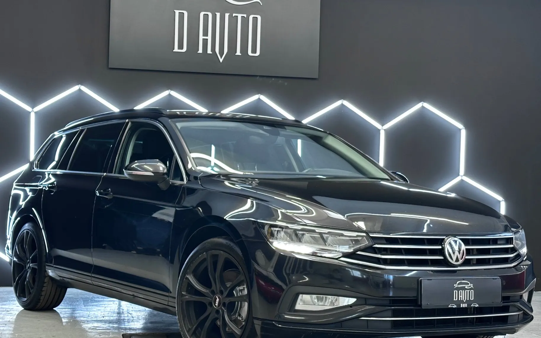 Zunanja slika - VW Passat Variant - 2.0 TDI  DSG+KAMERA+NAVI+KLJUKA+ACC+F1... - 3