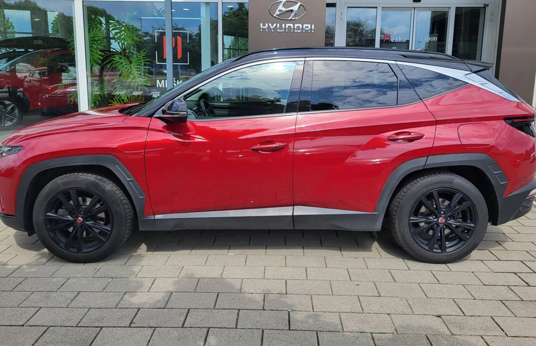 Zunanja slika - Hyundai Tucson - 1.6 T GDI Premium slo-1last-acc-navi-pdc-alu-kamer - 3