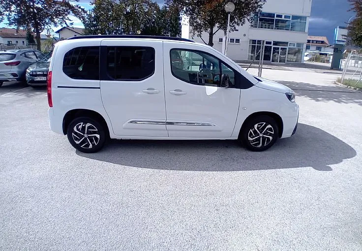 Zunanja slika - Toyota Proace - City Verso 1.5 D-4D S S Family 96kW - 3