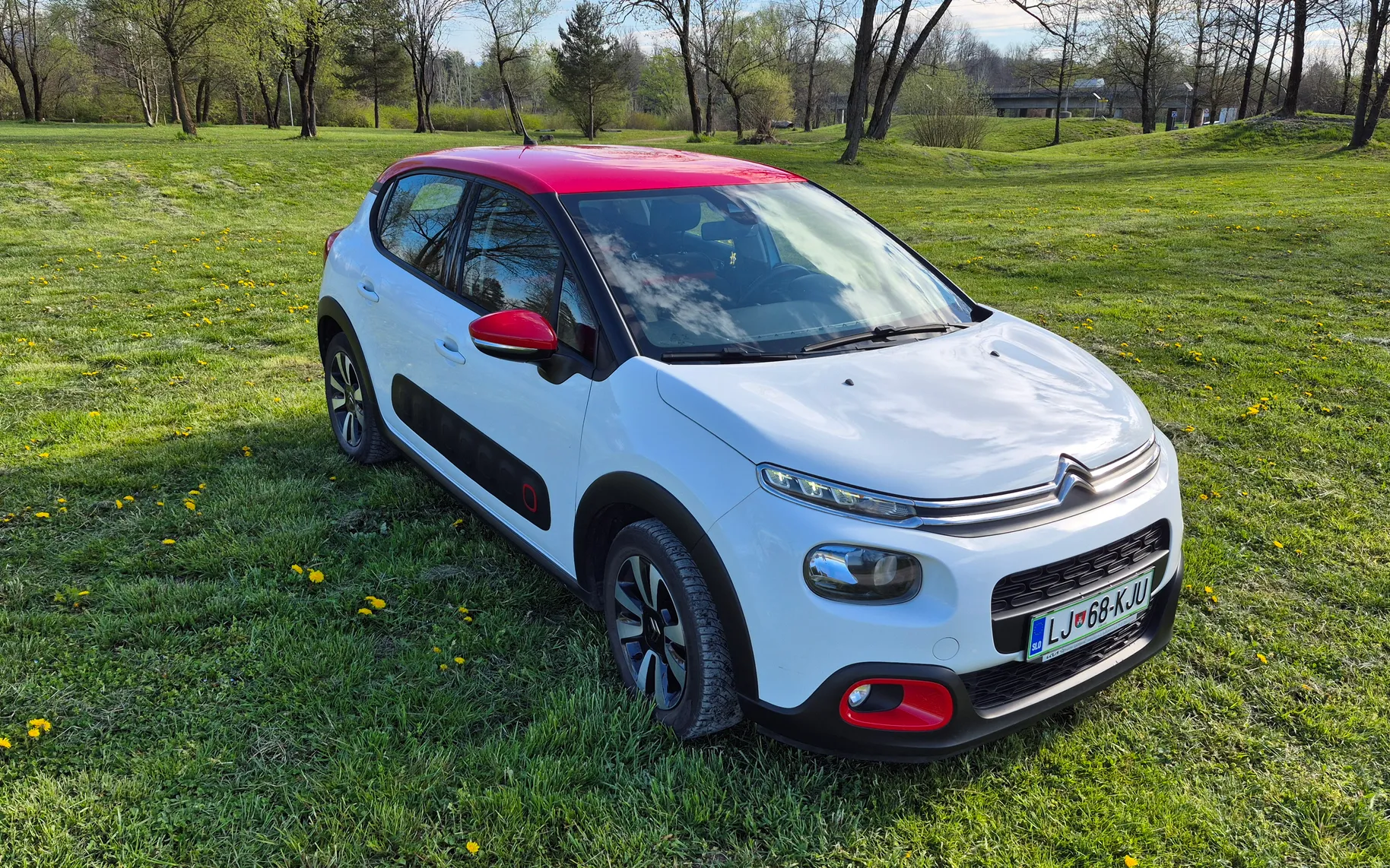 Zunanja slika - Citroën C3 - 1,2 PureTech 83 S&S Shine - 1