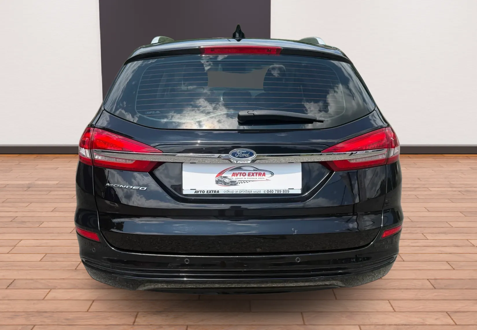 Zunanja slika - Ford Mondeo - 2,0 TDCi Titanium - 7