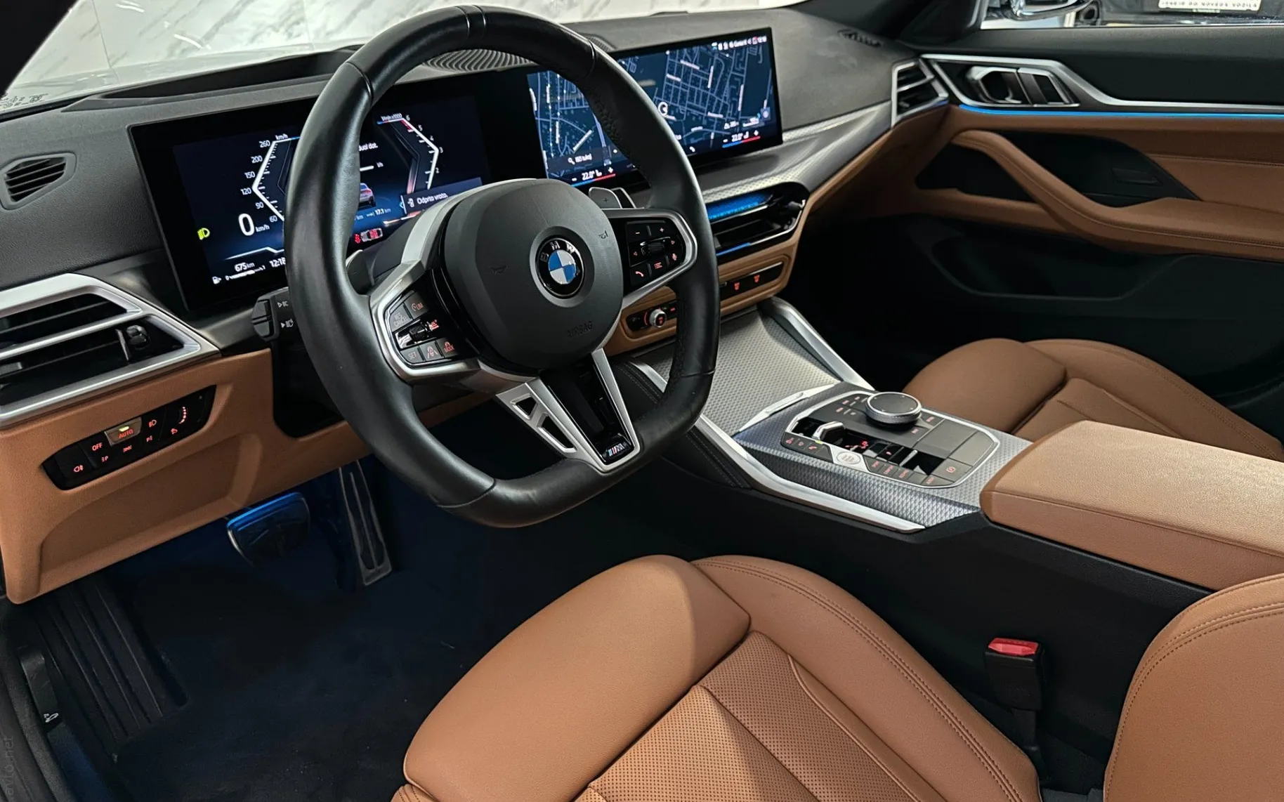 Notranja slika - BMW serija 4 Gran Coupe: - 20d|xDrive|M-Pro|Laser|R19|ACC|360K|HUD|KeyGo| - 9