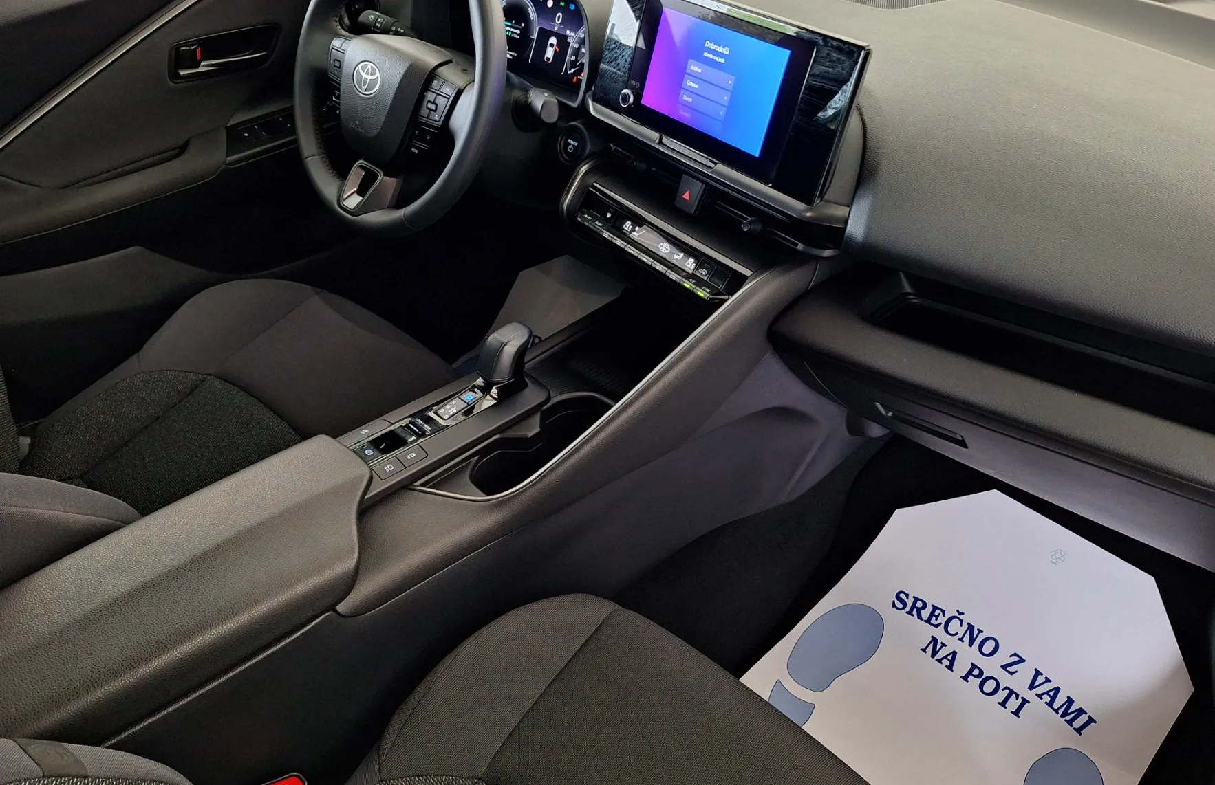 Zunanja slika - Toyota C-HR - Hybrid 1.8 C-ULT Aut. - 12