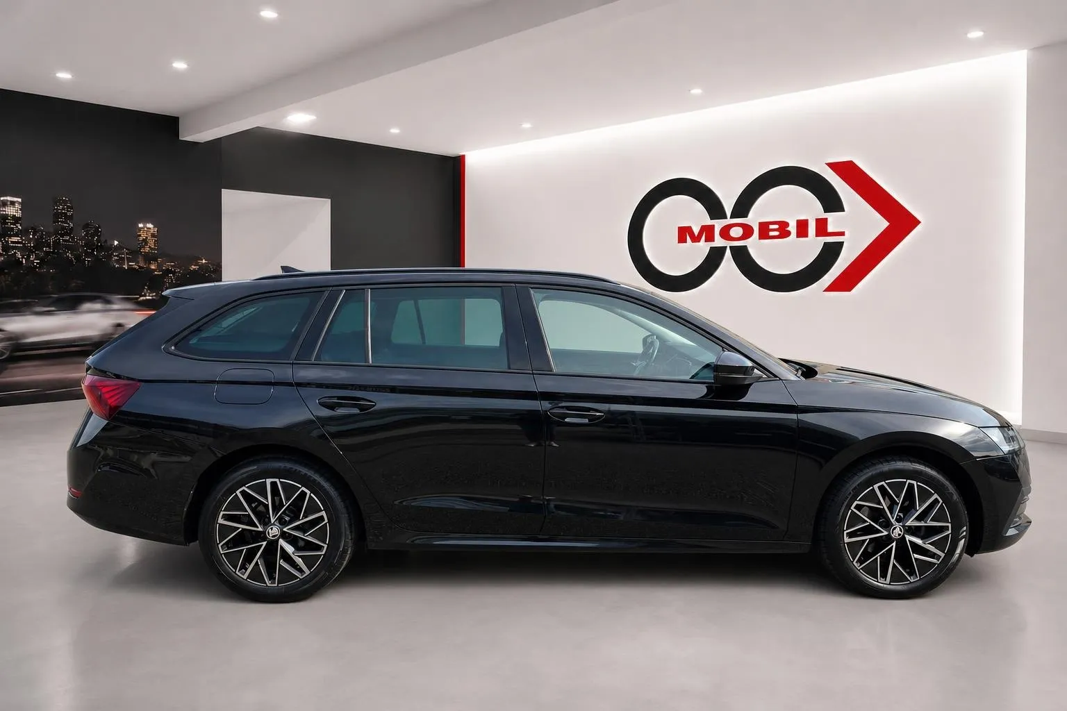 Zunanja slika - Škoda Octavia - Combi 2.0 TDI Tour DSG - LED.kamera.masaža.kljuka - 4