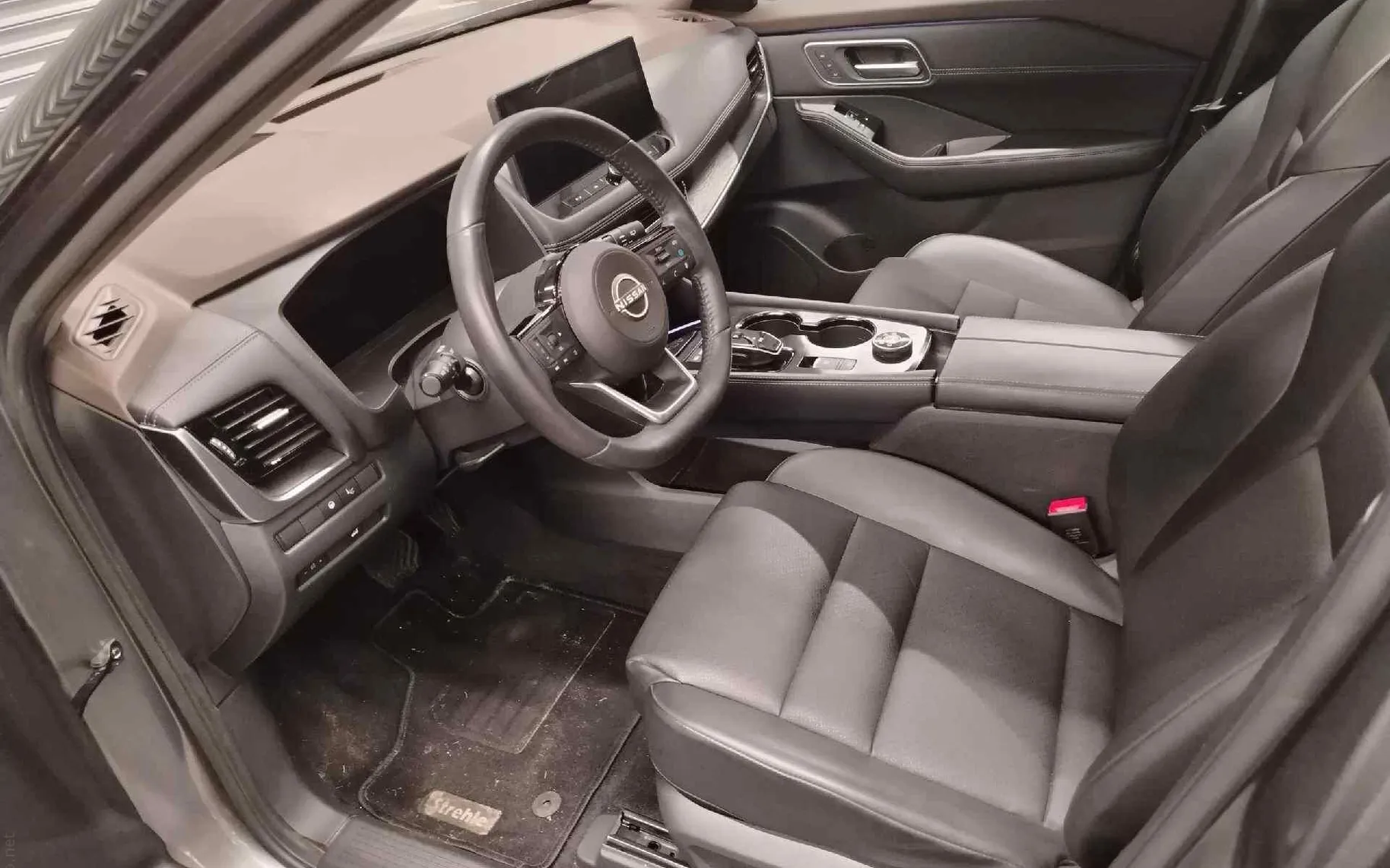 Zunanja slika - Nissan X-Trail - Tekna 4x4 1.5 157KW.NEMŠKI+4ALU.LED.USNJE.PANORAMA - 12