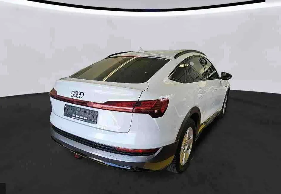 Zunanja slika - Audi e-tron - Sportback 55 quattro S line.NEMŠKI+4ALU.KAMERA.USNJE.KLJUK - 2
