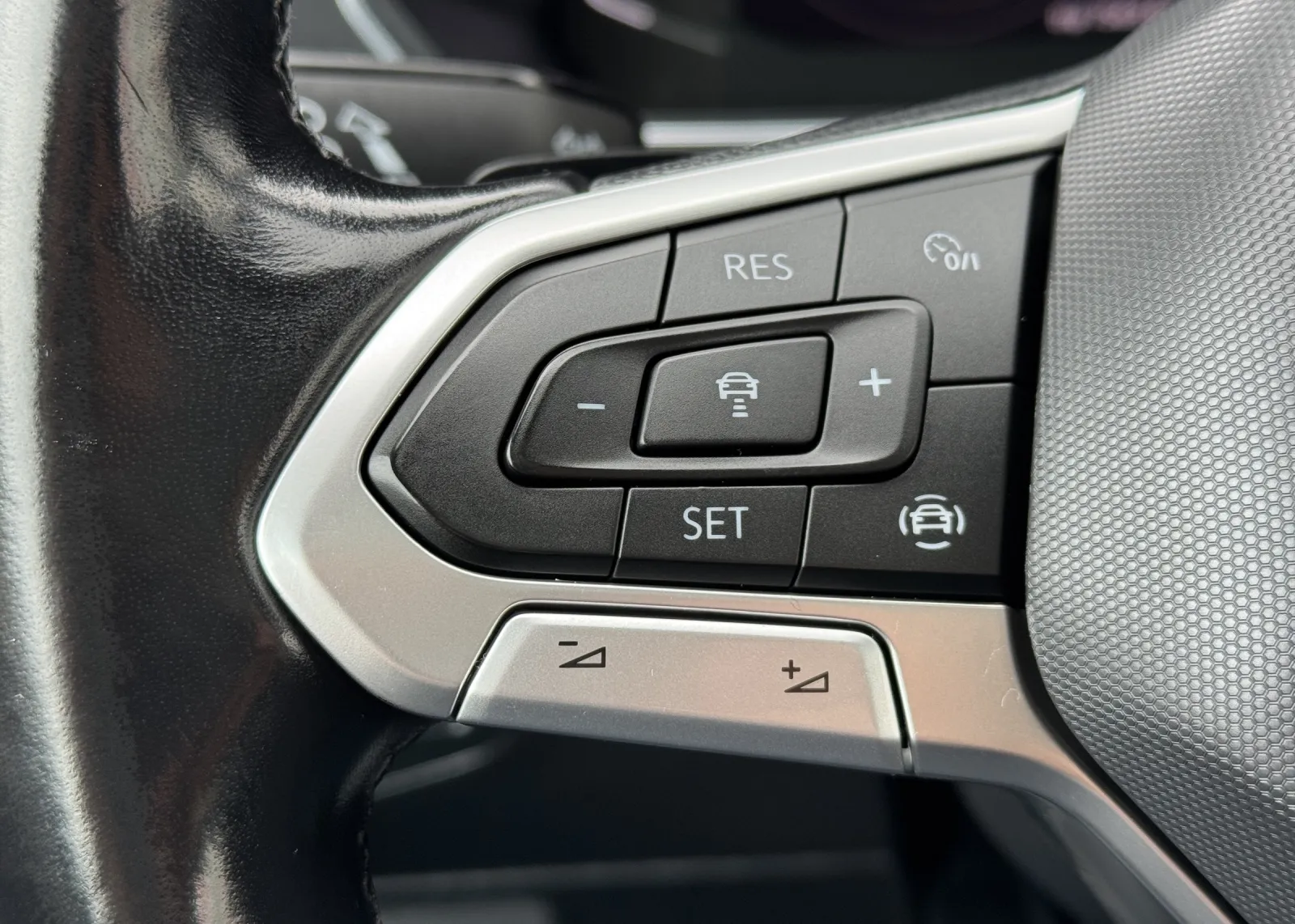 Zunanja slika - Volkswagen Tiguan - 2,0 TDI DSG - 19