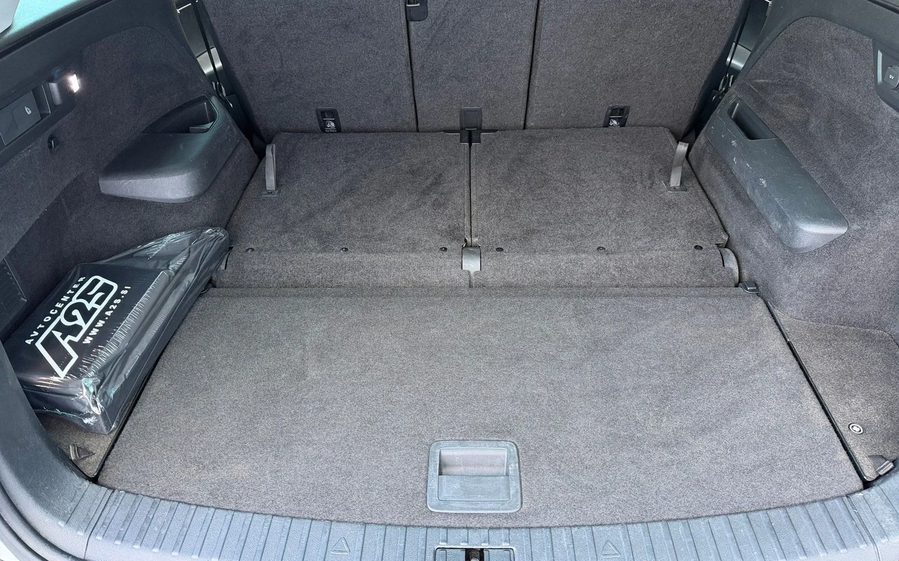 Notranja slika - Škoda Kodiaq - 4x4 2.0 TDI Style DSG-SLO-7 SEDEŽEV-360 KAMERA-P.. - 12