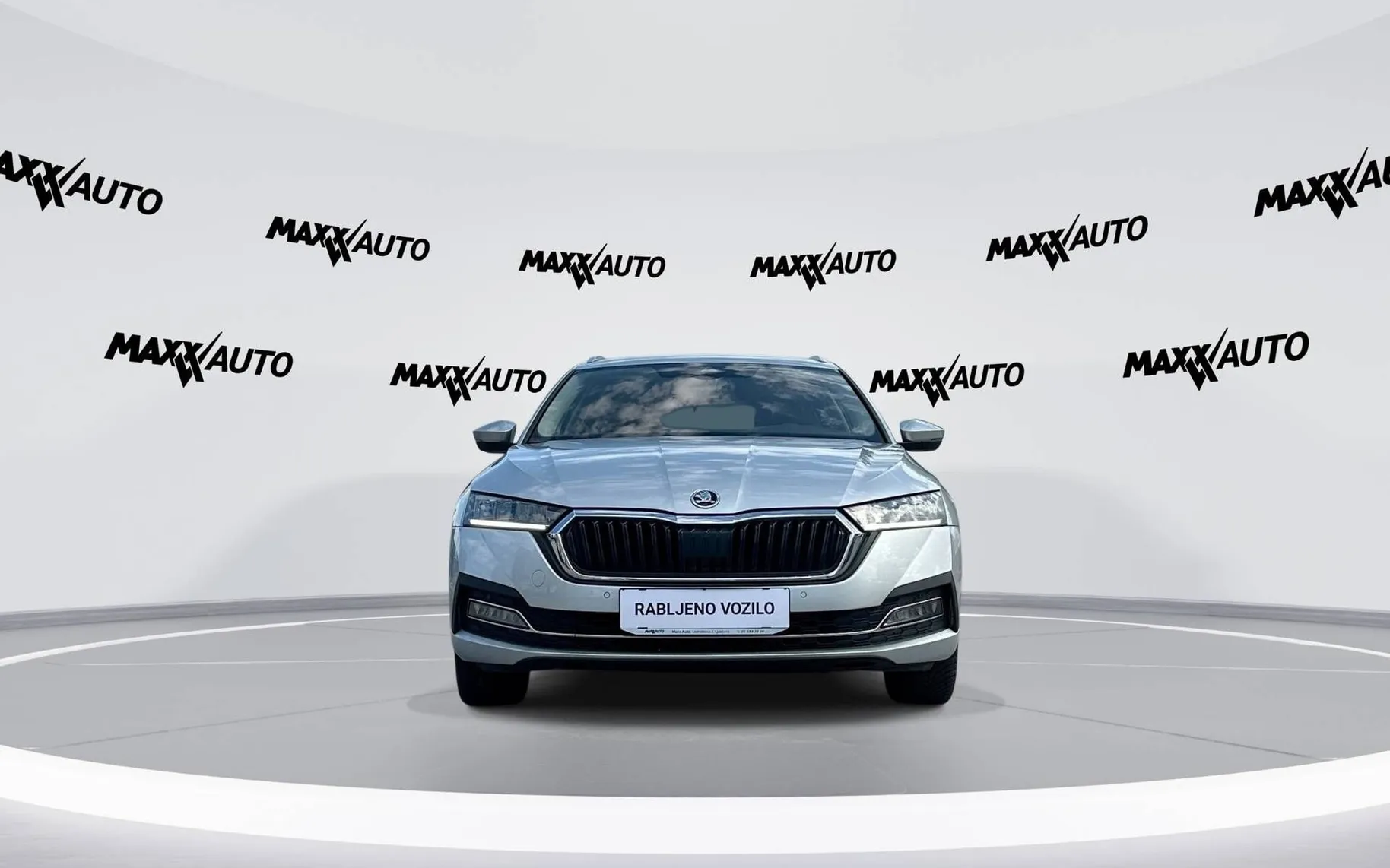Zunanja slika - Škoda Octavia - Combi 2.0 TDI Style DSG ACC Mrtvi kot Memory - 2