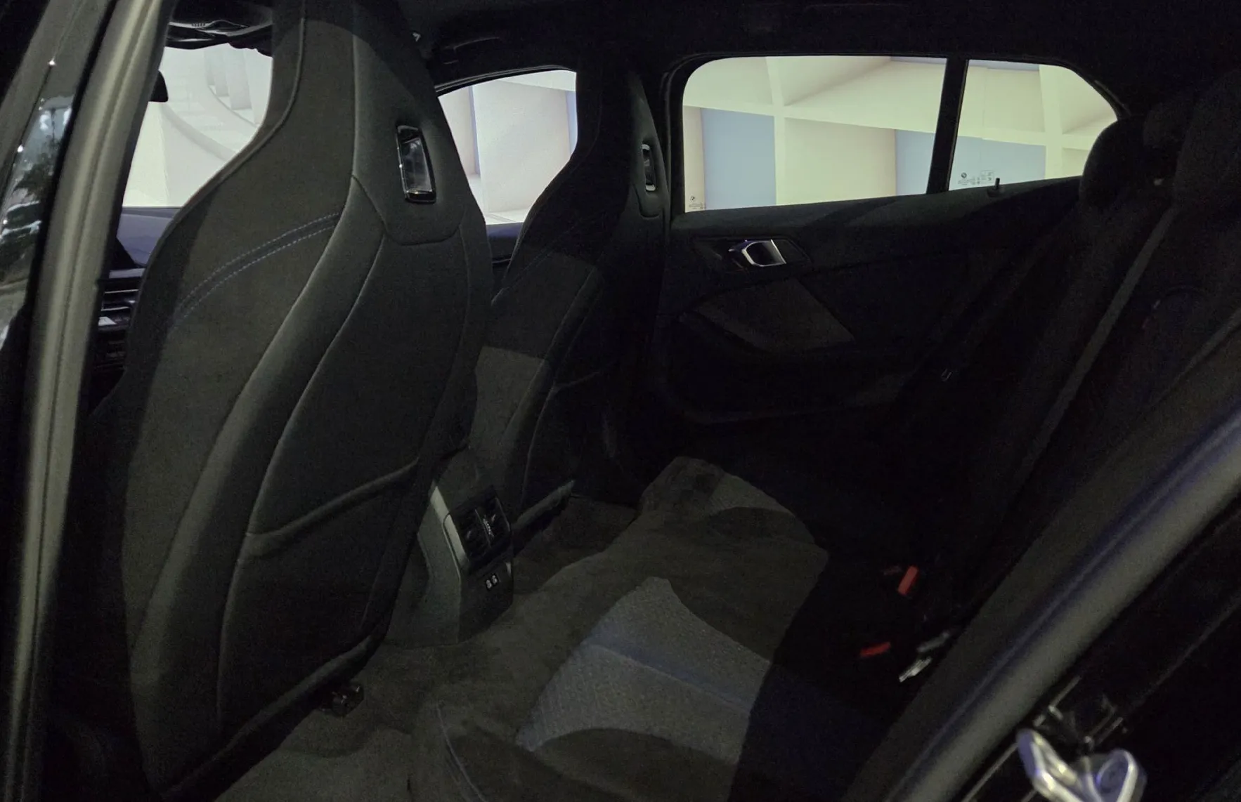 Zunanja slika - BMW Serija 1 - : 118i-M.SPORT-LANE-HARMAN-LED-AMBIENT. - 11