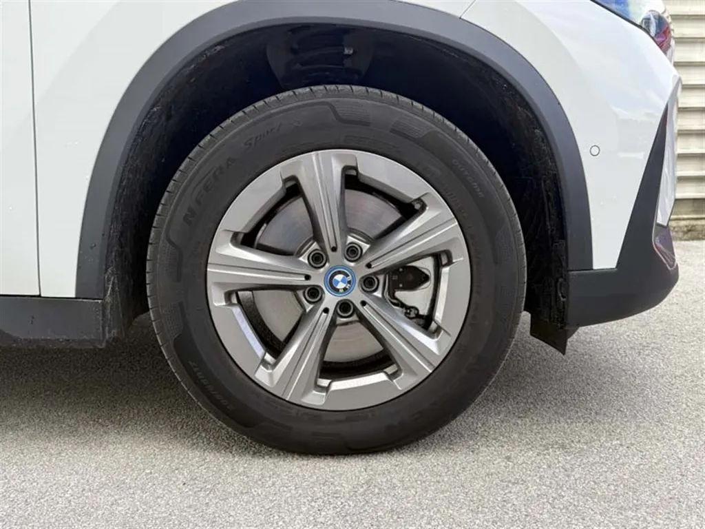 Zunanja slika - BMW X1 - xDrive30e - 5