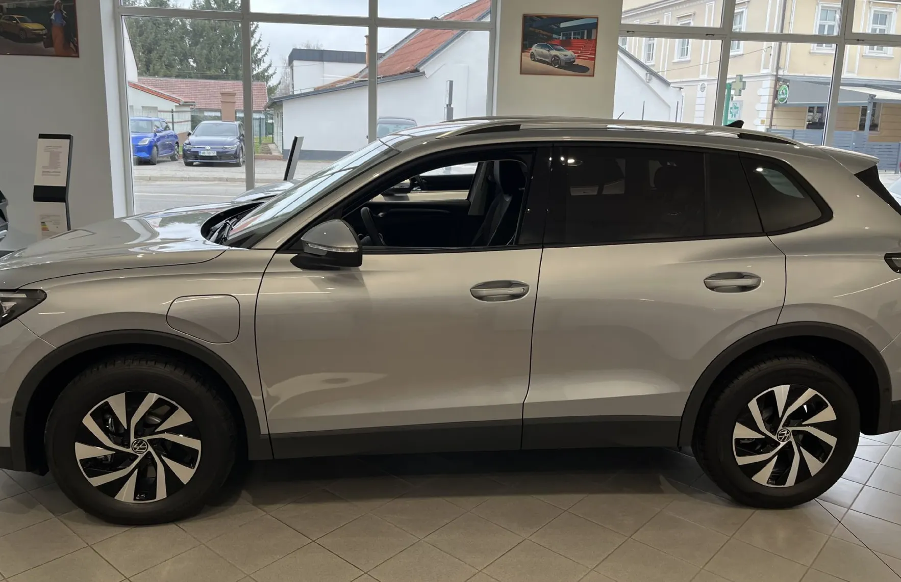 Zunanja slika - Volkswagen Tiguan - 1.5 eHybrid DSG 4ALL 150kW - 2