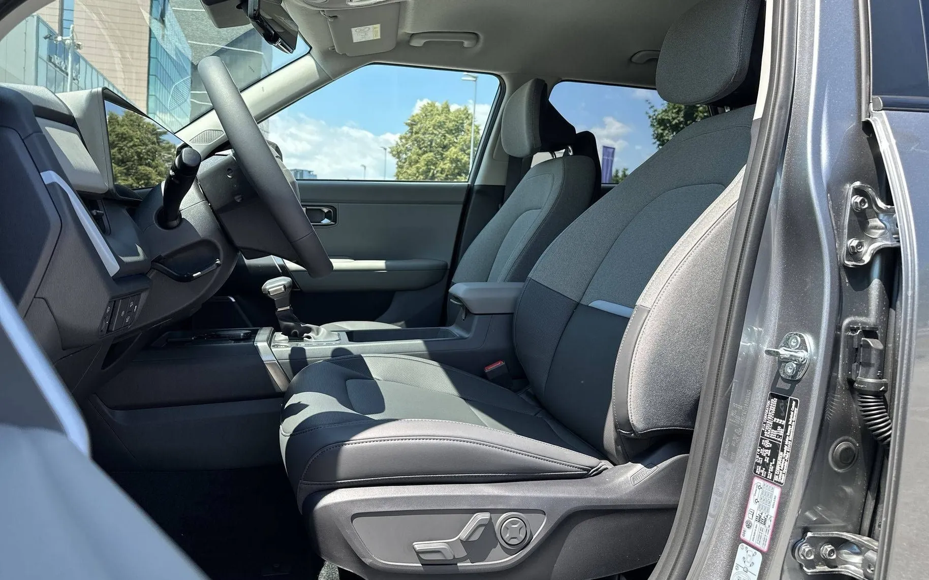 Notranja slika - KIA Seltos - 1.6 T-GDI STYLE 7DCT - 10