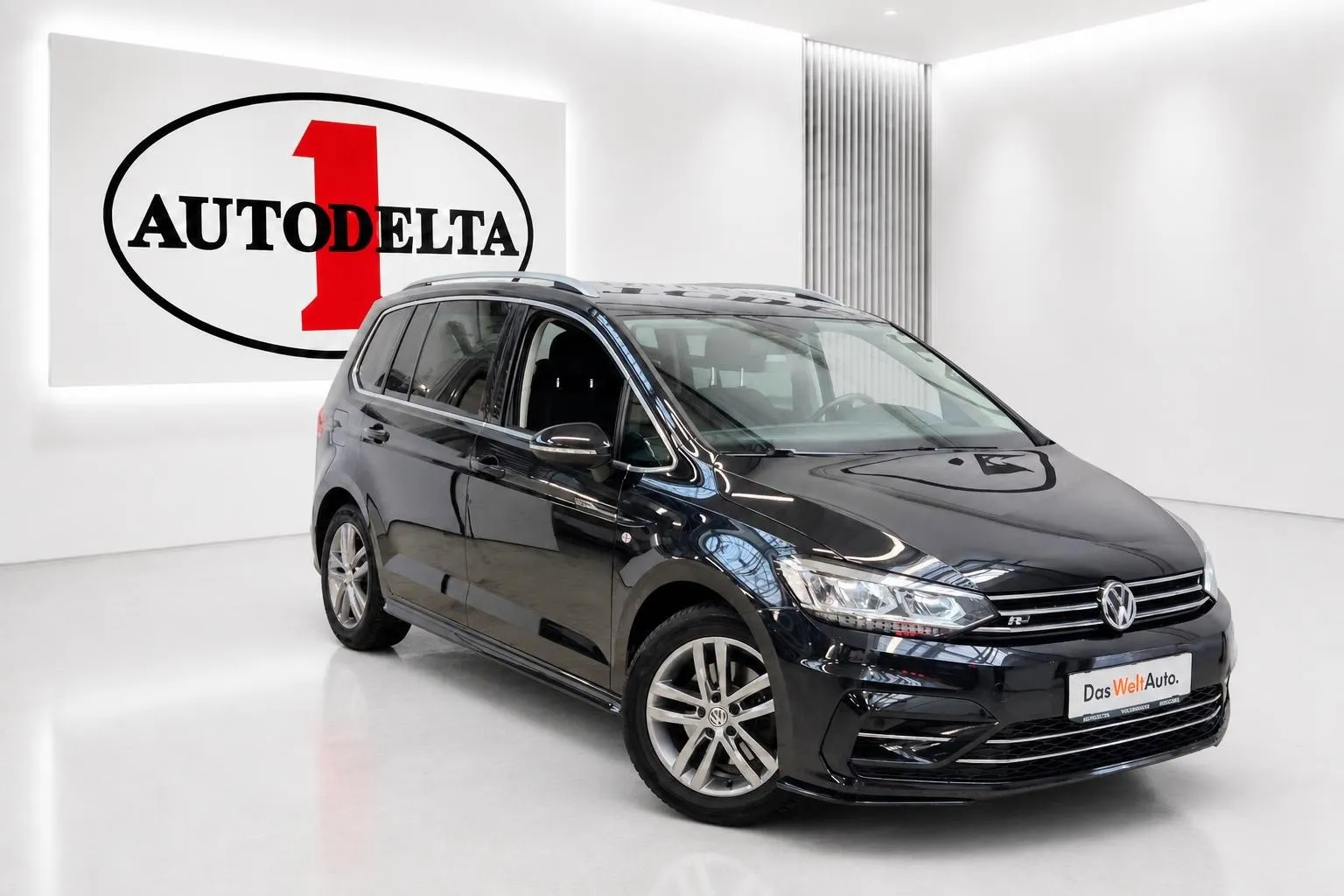 Zunanja slika - Volkswagen Touran - 1.6 TDI BMT R-Line - 2