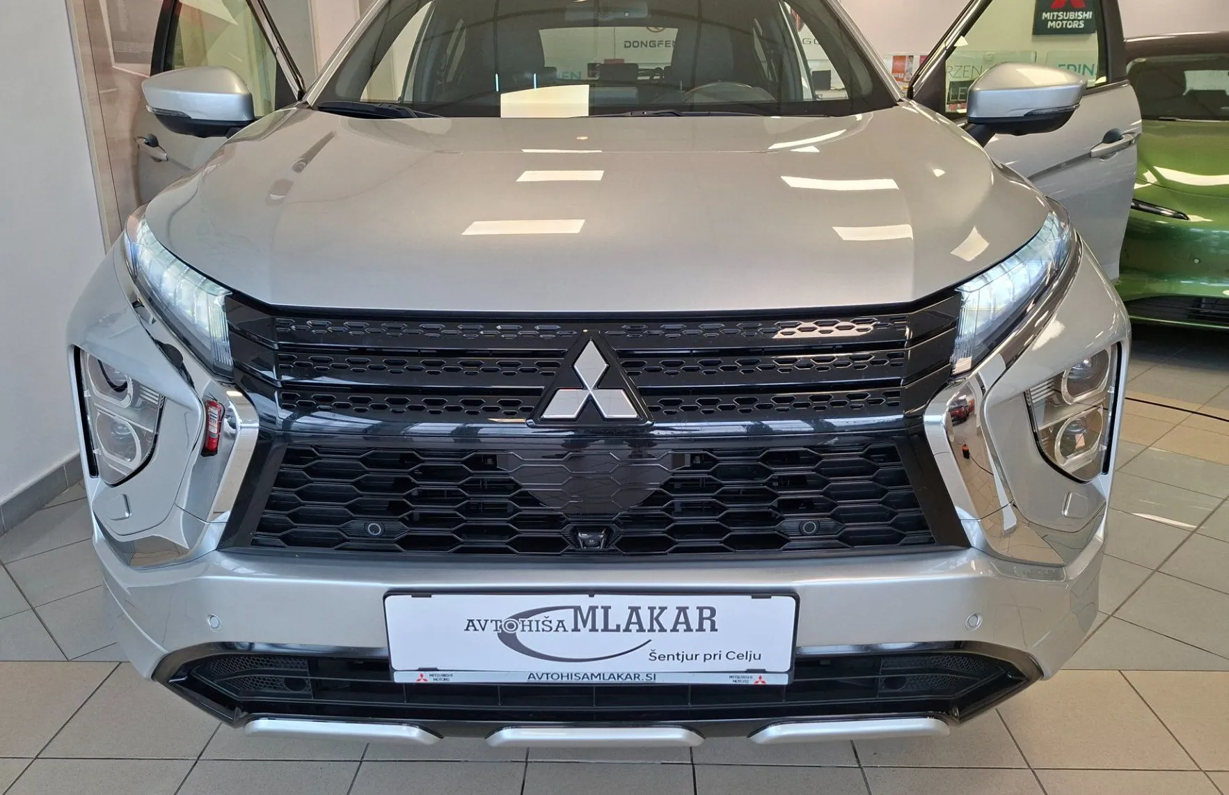 Zunanja slika - Mitsubishi Eclipse Cross - 4WD 2.4 PHEV Instyle+ CVT 1.LASTNIK-SLO-TOV.GARANC - 6