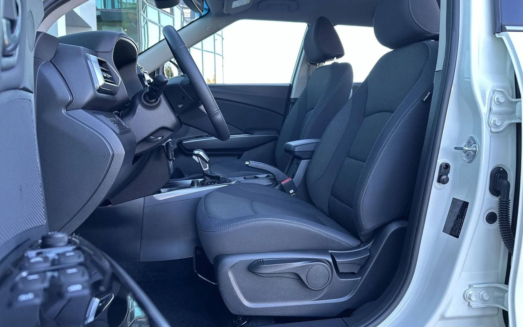 Notranja slika - KG Mobility Tivoli - 1.5 GDI-T Fresh A T - 10