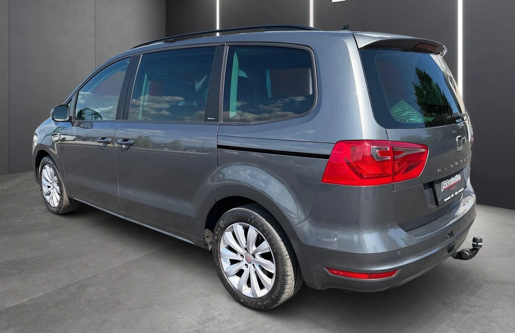 Zunanja slika - Seat Alhambra - 2.0 TDI CR Style Start Stop-7Sedežev-Bixsenon..... - 4