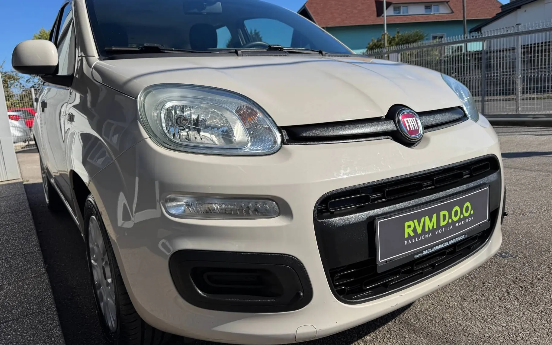 Zunanja slika - Fiat Panda - 1.2 8v°EASY°1.LASTNICA°KLIMA°CITY°EL.POMIK ST.° - 4