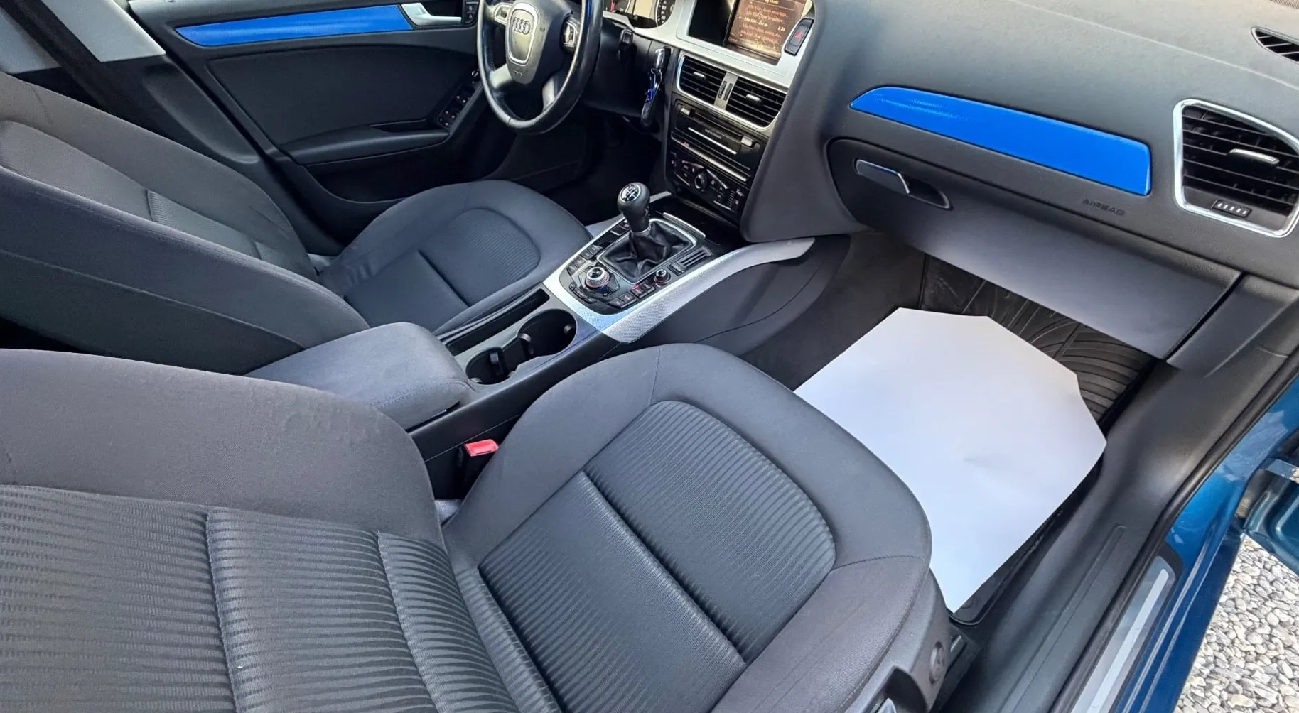 Notranja slika - Audi A4 Avant - 2.0 TDI DPF - 10