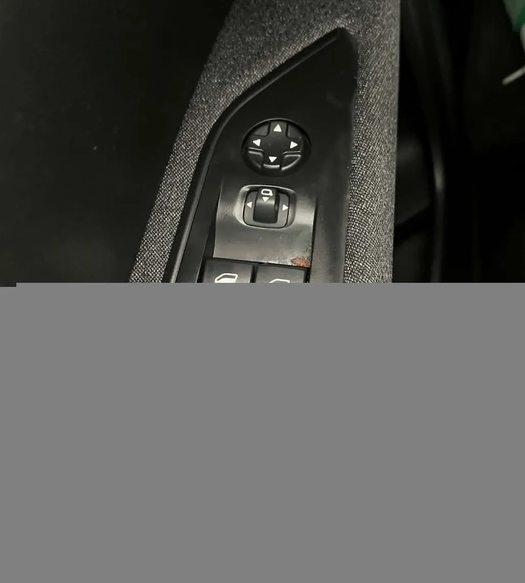 Notranja slika - Peugeot 3008 - 1.2 PureTech 130 Active Pack.KAMERA.NAVI.2023 - 2