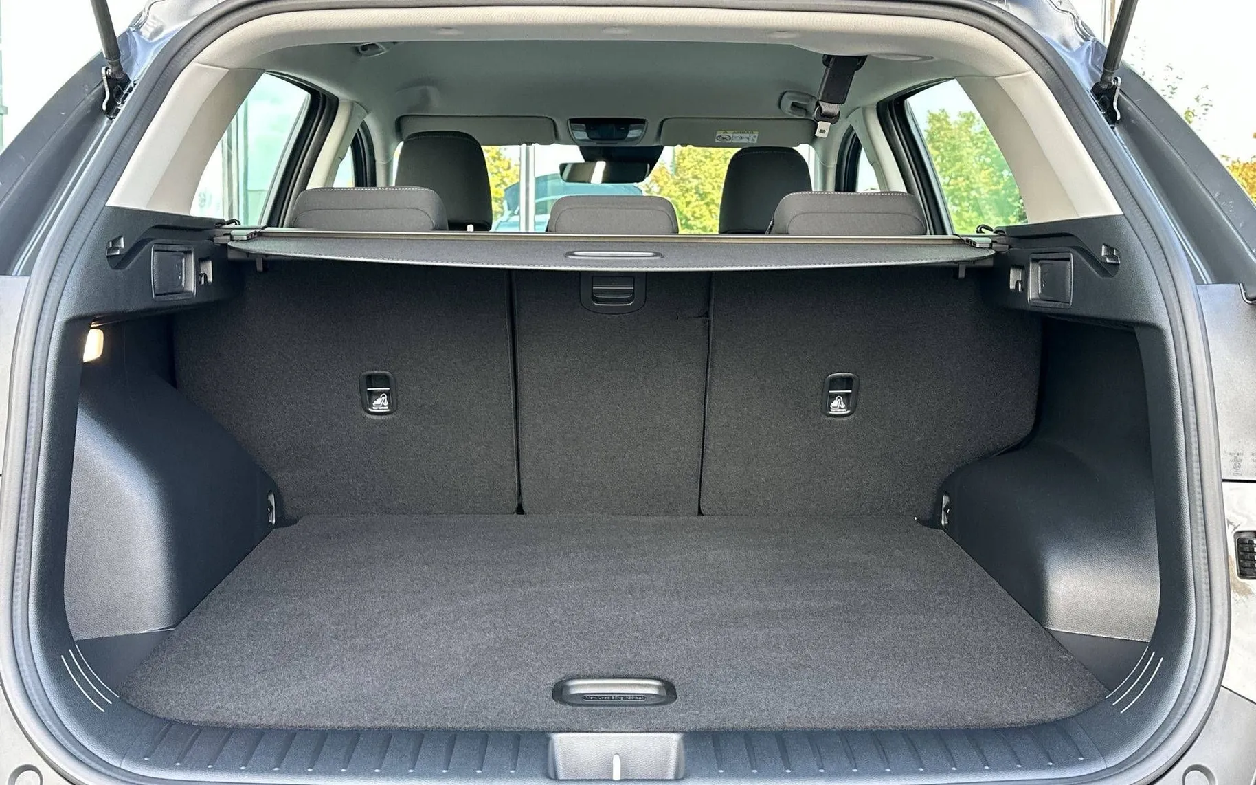 Notranja slika - KIA Sportage - 1.6 T-GDi LX Fresh. 6 M T... - 12
