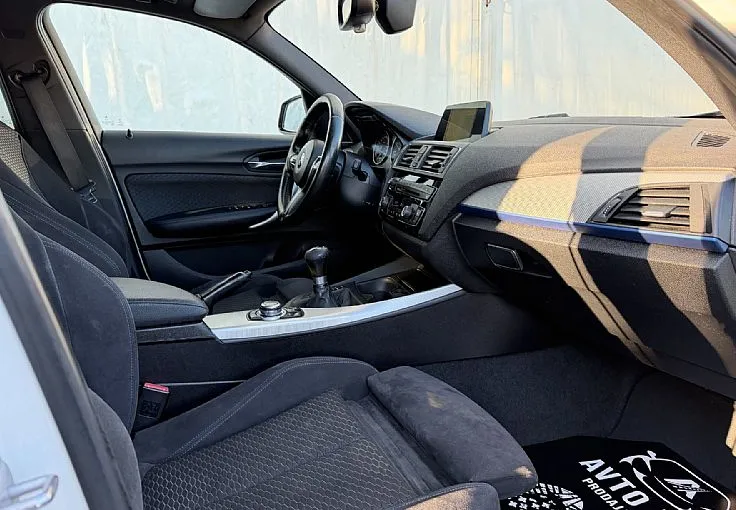 Zunanja slika - BMW Serija 1 - : 116d M Performance -LED-NAVI-2xPDC-ALCANTARA-ALU18 - 9