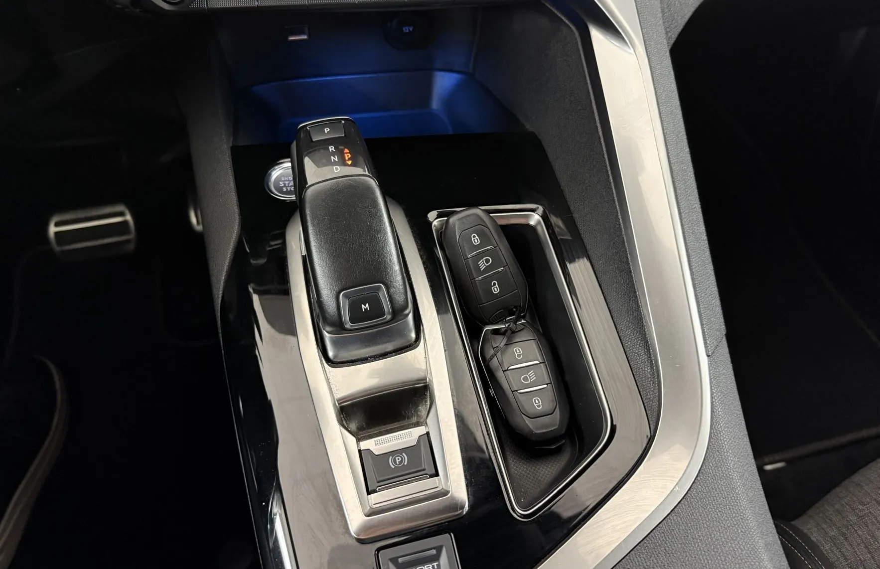 Zunanja slika - Peugeot 3008 - 1.6 THP 180 S S EAT8 GT Line.KAMERA.LED.NAVI.USNJE - 17