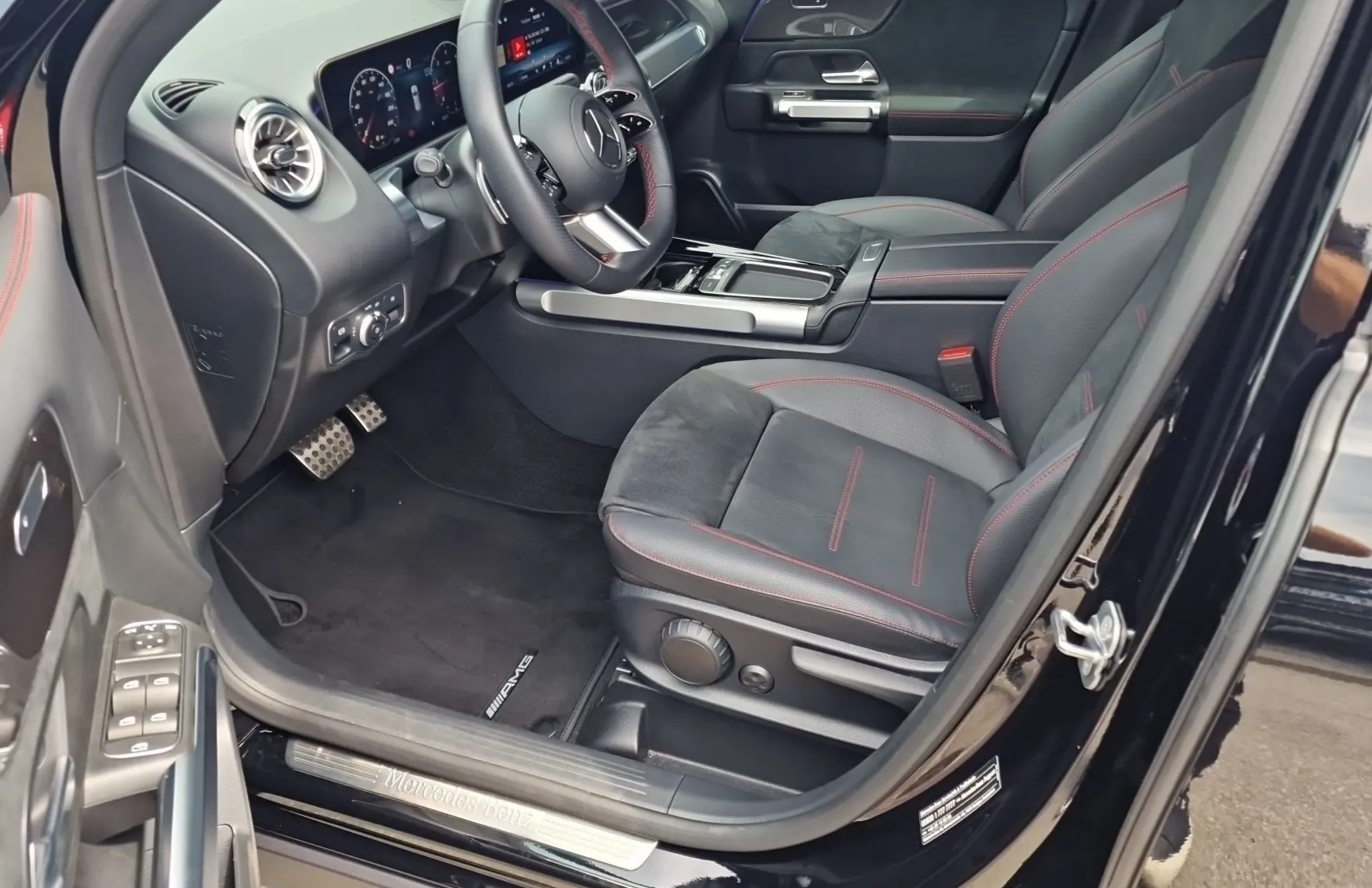 Zunanja slika - Mercedes-Benz GLB-Razred - GLB 200 d AMG Line Avt. - 7
