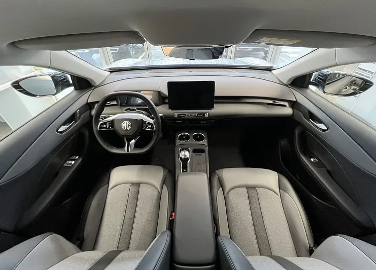 Zunanja slika - MG MGS5 EV - Luxury 64kW 7 let tovarniške garancije NA ZALOGI - 5