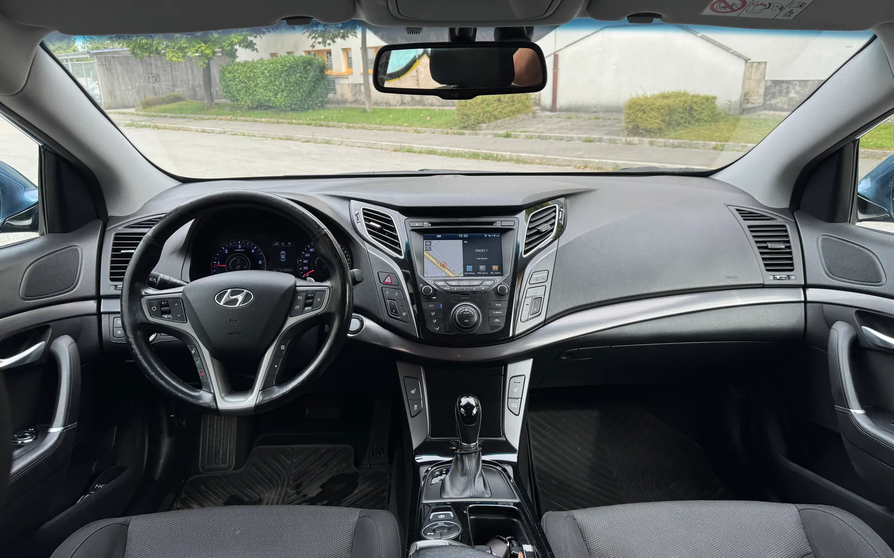 Notranja slika - Hyundai i40 - Wagon 1,7 CRDi Style - 4