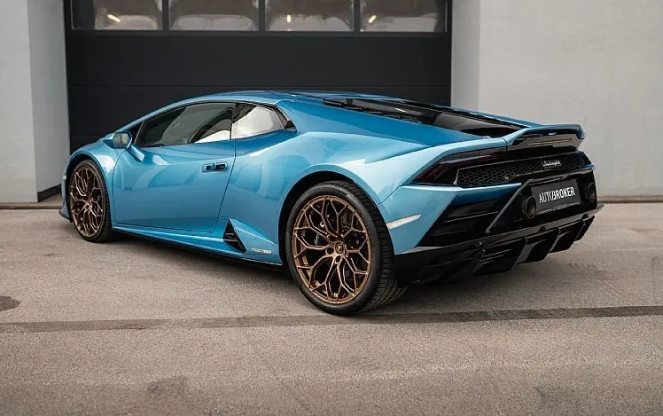 Zunanja slika - Lamborghini Huracan - EVO AWD AZZURO TERZO - 7