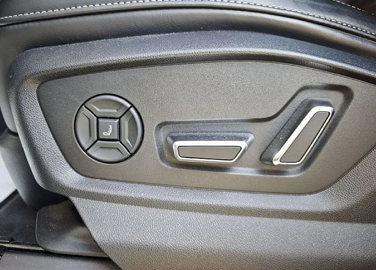 Zunanja slika - Audi Q8 - 55 TFSI quattro S-Line S look - MASAŽA - MATRIX - 9