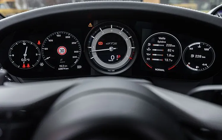 Zunanja slika - Porsche 911 - 4 GTS - Matrix - BOSE - PANO - Sportchrono - 16