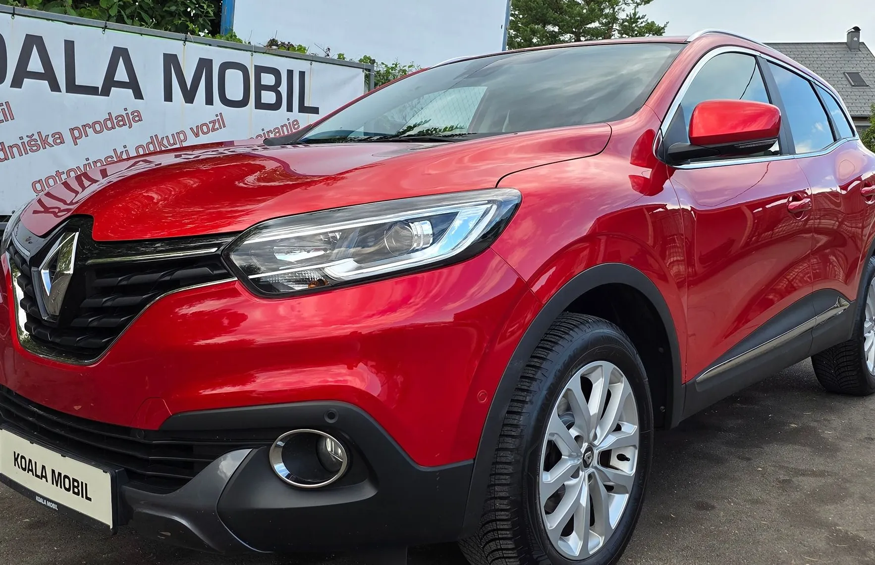 Zunanja slika - Renault Kadjar - dCi 110 BOSE LED-NAVI-KAMERA-NAVI-ALU-VIRUTAL - 19