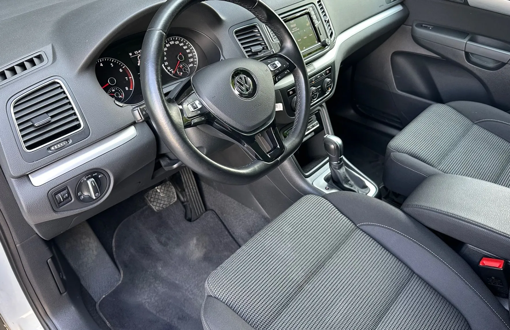 Zunanja slika - Volkswagen Sharan - 1.4TSI DSG-COMFORTLINE-NAVI-ACC-M.KOT-LINE ASSIS.. - 7