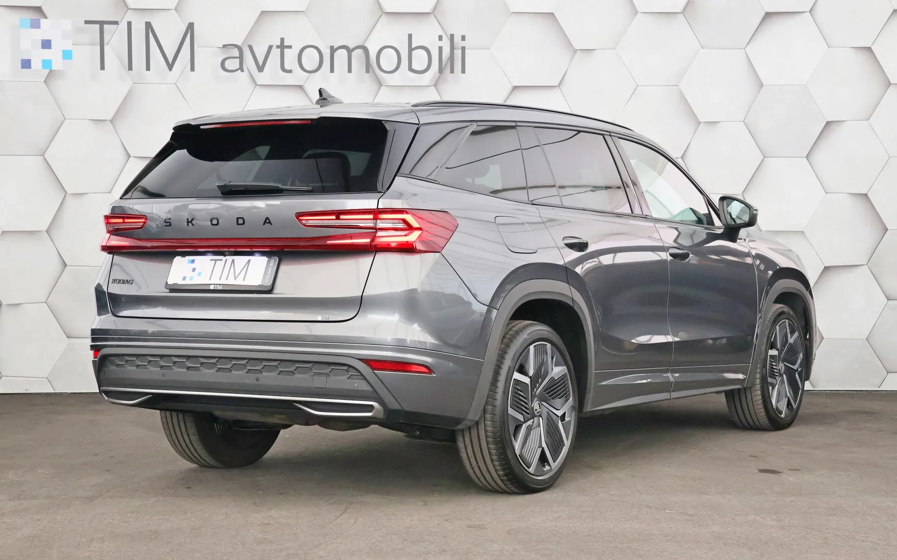 Zunanja slika - Škoda Kodiaq - 2.0 TDI DSG Sportline 150KM - 3
