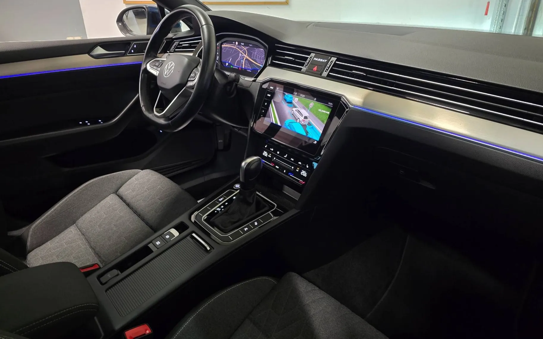 Notranja slika - Volkswagen Passat Variant - 2.0 TDI Business DSG - Matrix.360kam.HarmanK.pano - 10