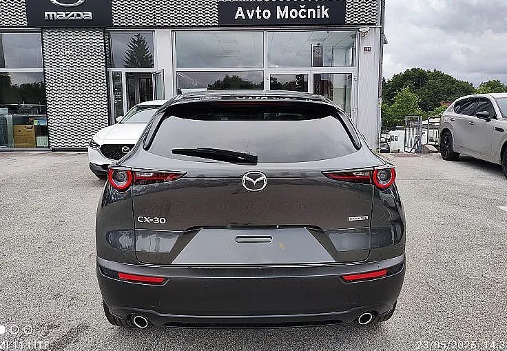Zunanja slika - Mazda CX-30 - 2.5 G-140 MHEV HOMURA - 5