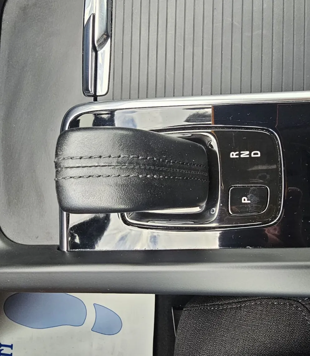 Zunanja slika - Volvo XC60 - B4D AWD Mom.Pro Avt.|panorama|wirtual|Navi|AC|Asis - 16