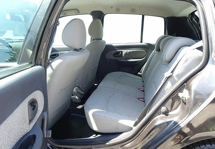 Zunanja slika - Renault Clio - 1.2 16V FINANCIRANJE BREZ POLOGA...LEANPAY - 7