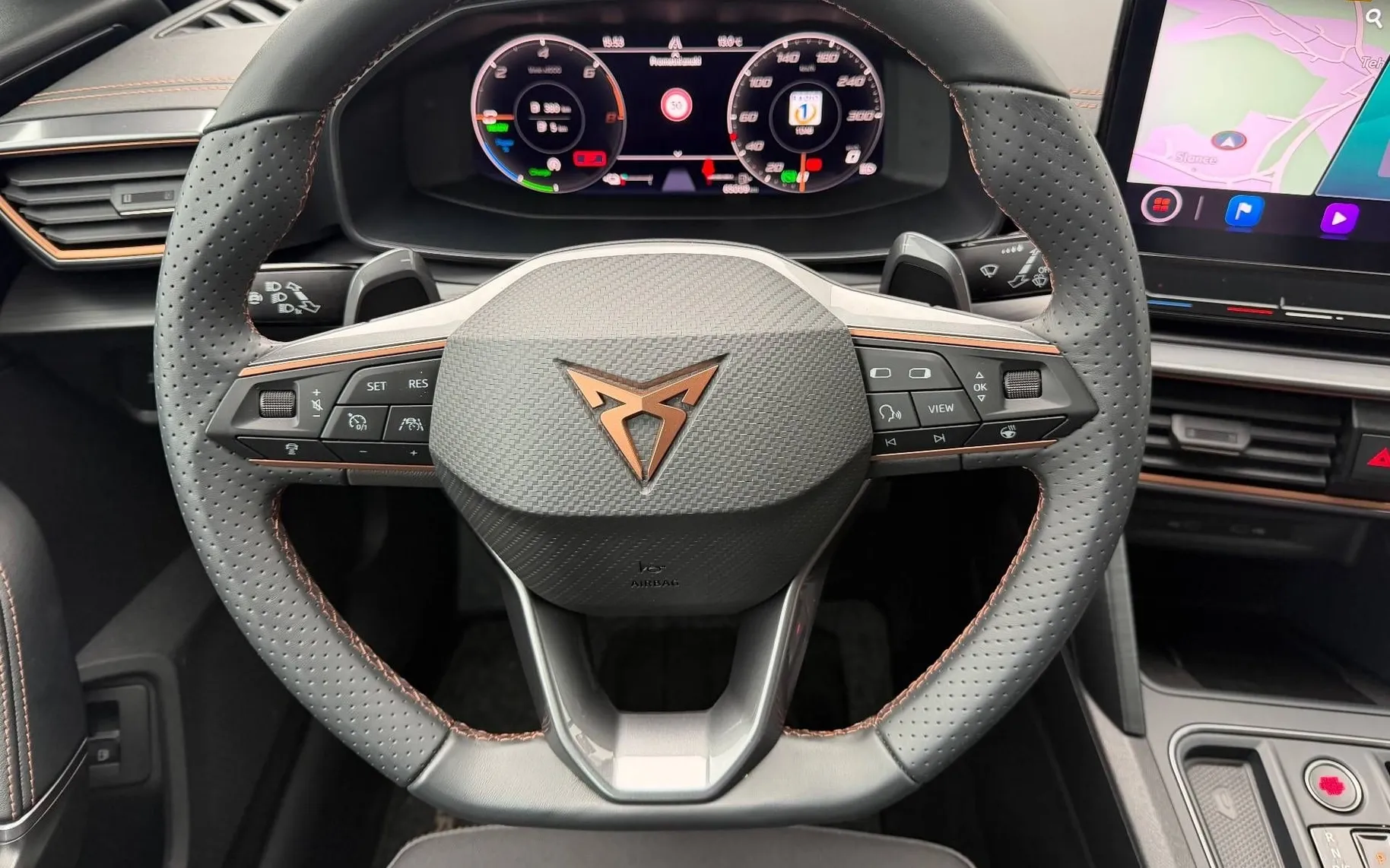 Notranja slika - Cupra Formentor - 1.4 eHybrid DSG-DCC-ACC-Mrtvi kot-360 kamera-Navi. - 8