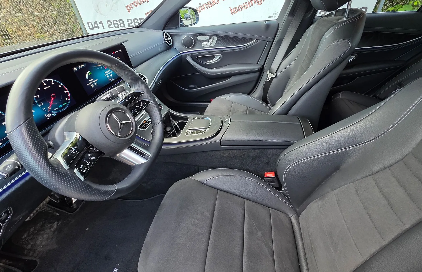 Zunanja slika - Mercedes-Benz E-Razred - E 300 AMG LINE LED-VIRTUAL-KAMERA-1.LASTNIK - 9