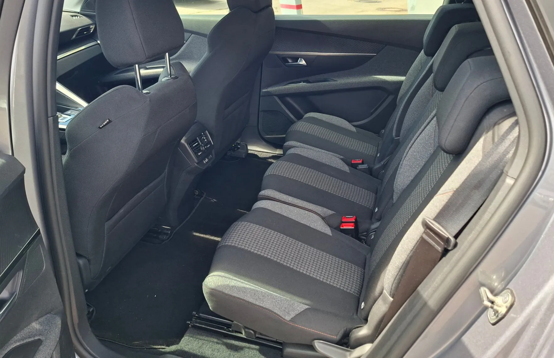 Zunanja slika - Peugeot 5008 - 1.5 BlueHDI 130 S S Active Pack Avt. - 7