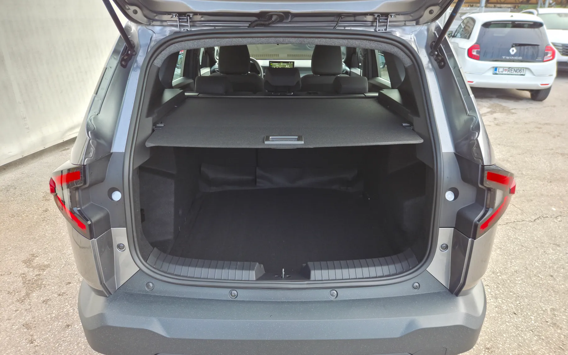 Zunanja slika - Dacia Bigster - Essential mild hybrid 140 +Zasilno rezervno kolo - 20