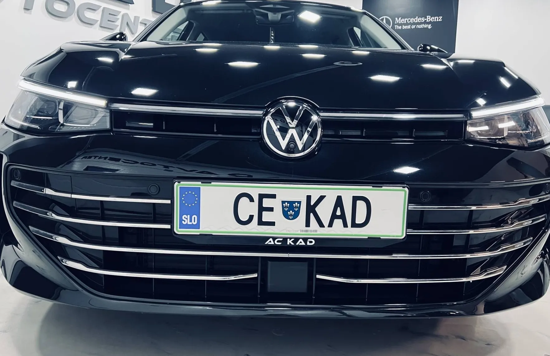 Zunanja slika - VW Passat - Variant 2.0 TDI  Elegance avt.-360 KAM-GRET SED-VOLANA-A - 3