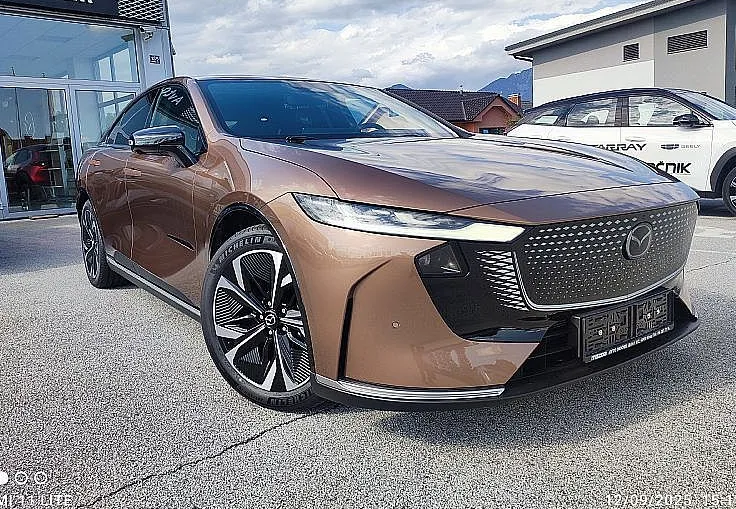 Zunanja slika - Mazda Mazda6e - BEV 80KWH LONG RANGE TAKUMI PLUS AUTO - 3