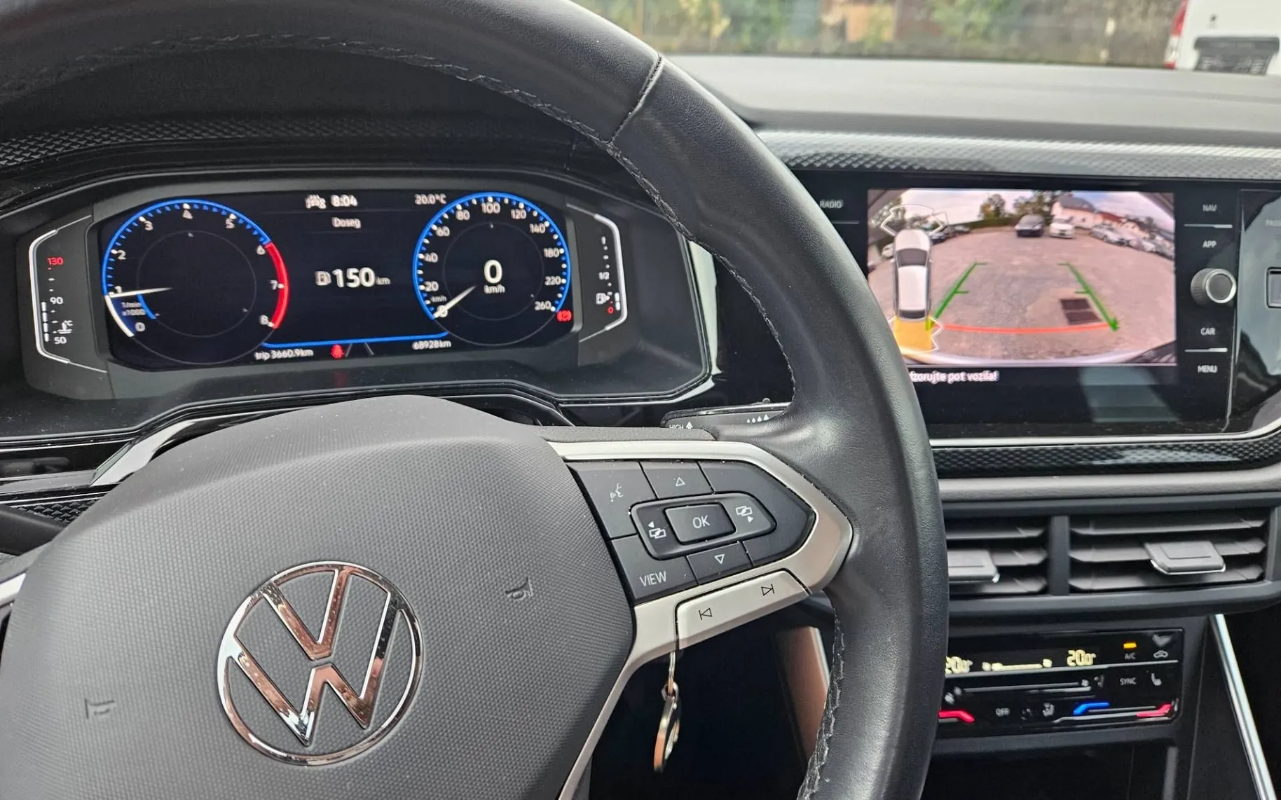 Notranja slika - Volkswagen Taigo - 1.0 TSI 1.LASTNIK SLO VIRTUAL KAMERA... - 9