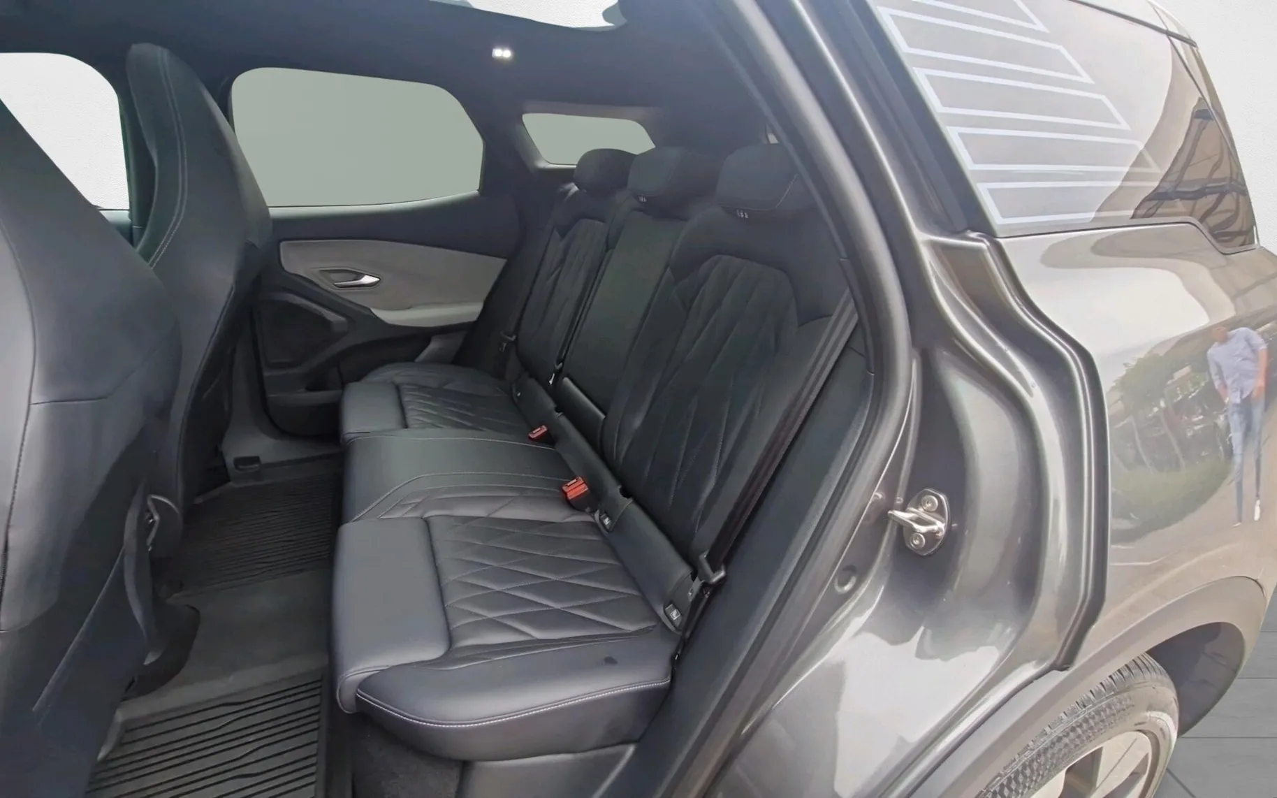 Zunanja slika - Ford Explorer - PREMIUM AWD 340KM PODALJŠAN DOSEG-SLO-USNJE-360o - 6