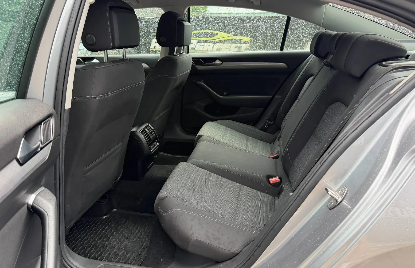 Zunanja slika - Volkswagen Passat - 2.0 TDI BMT SCR DSG |SLO|KAM|3 CON.|NAVI| - 17